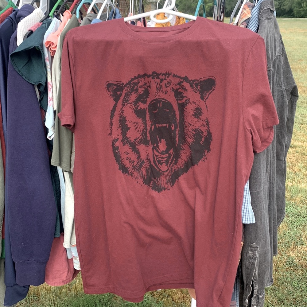Goodfellow t-shirt, maroon.